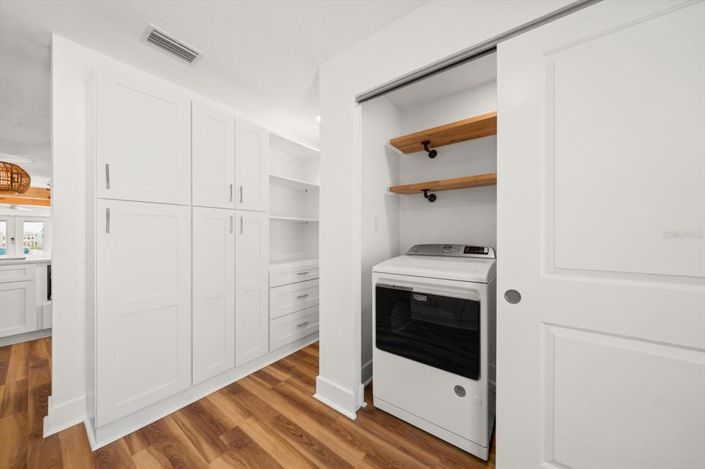 Image No.40-3 Bed Property for sale