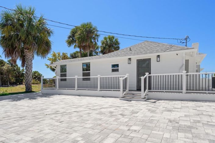 Image No.43-3 Bed Property for sale