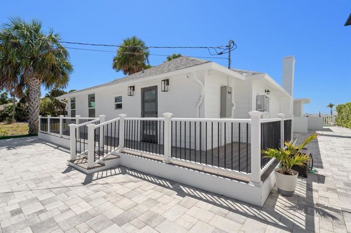 Image No.44-3 Bed Property for sale