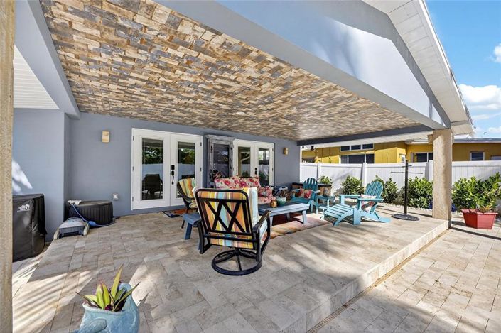 Image No.19-3 Bed Property for sale