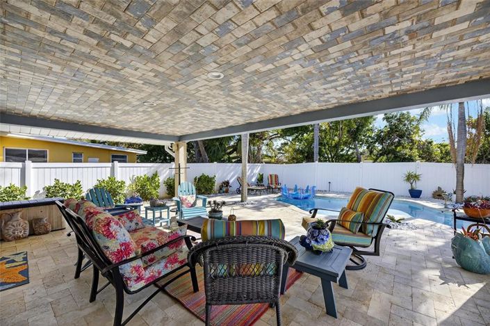 Image No.20-3 Bed Property for sale