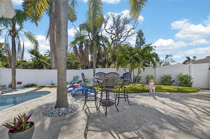 Image No.21-3 Bed Property for sale