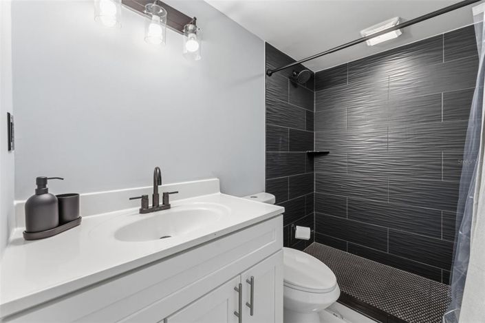 Image No.25-2 Bed Property for sale