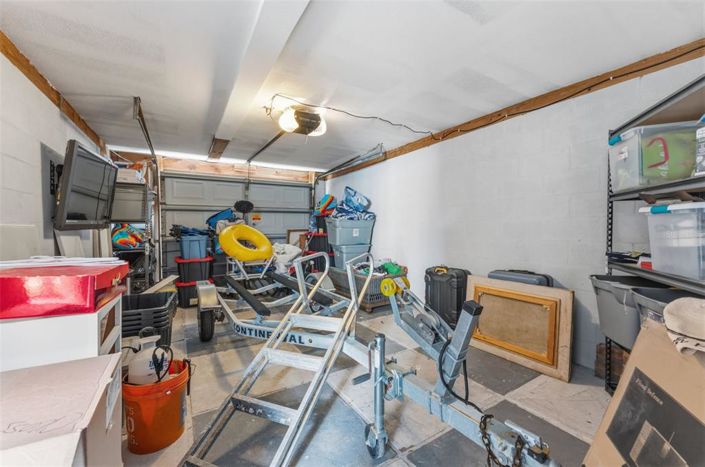 Image No.33-2 Bed Property for sale