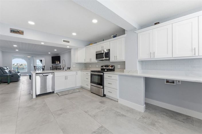 Image No.7-2 Bed Property for sale