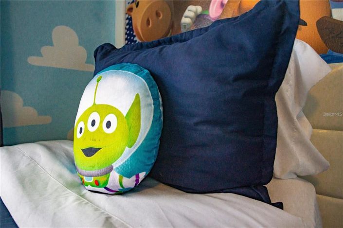 Image No.30-4 Bed Townhouse for sale