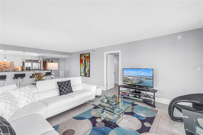 Image No.18-2 Bed Property for sale