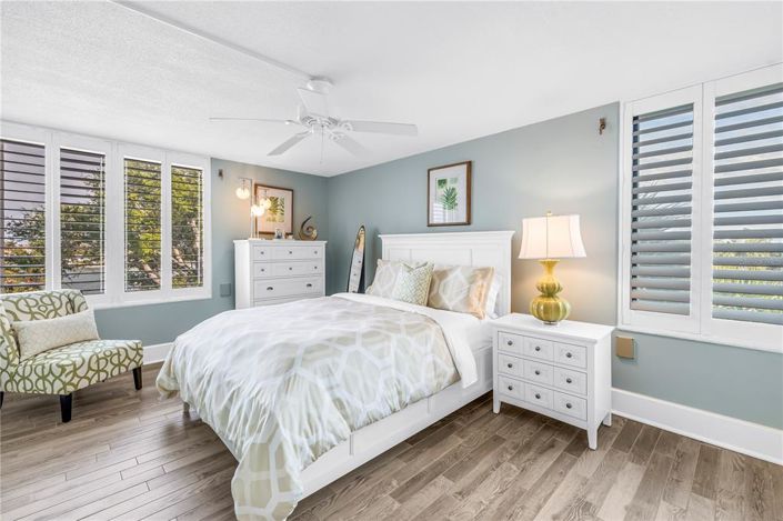 Image No.24-2 Bed Property for sale