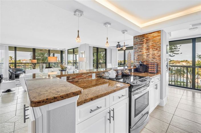 Image No.8-2 Bed Property for sale