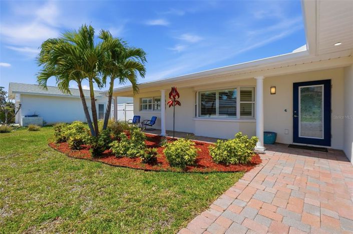 Image No.14-3 Bed Property for sale