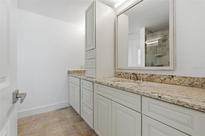 Image No.32-3 Bed Property for sale