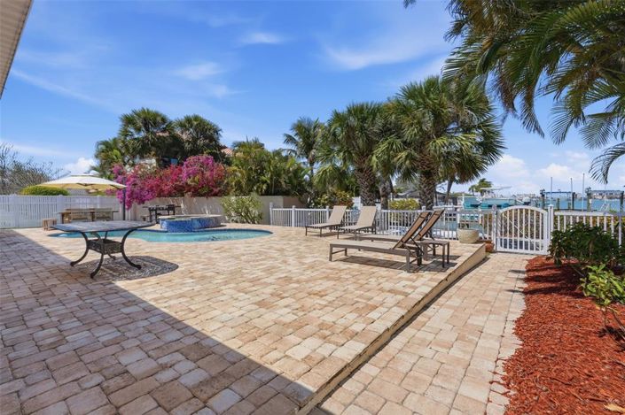 Image No.43-3 Bed Property for sale