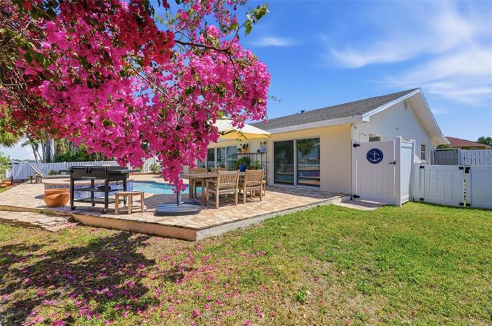 Image No.44-3 Bed Property for sale