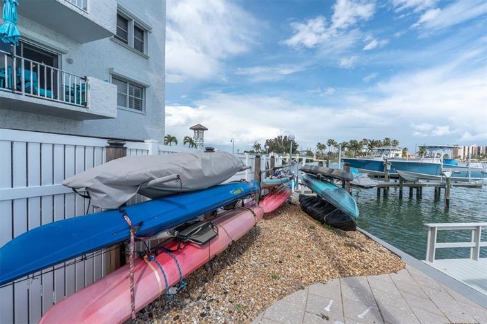 Image No.25-2 Bed Property for sale