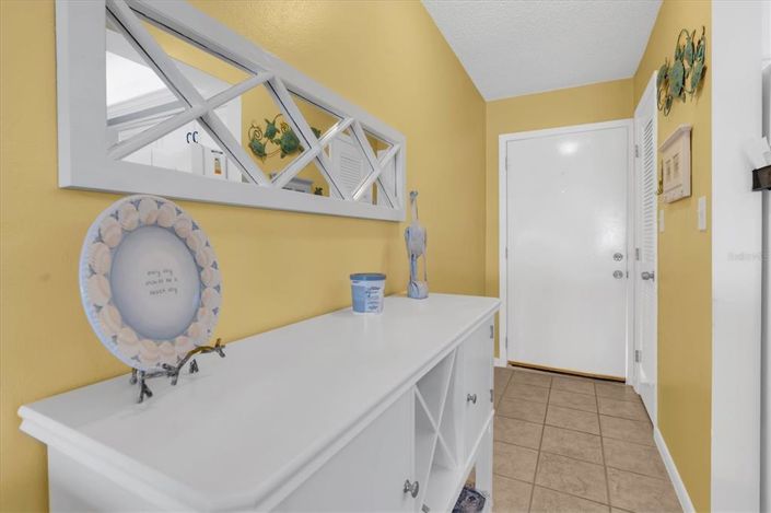 Image No.4-2 Bed Property for sale