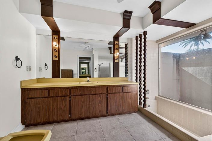 Image No.11-4 Bed Property for sale