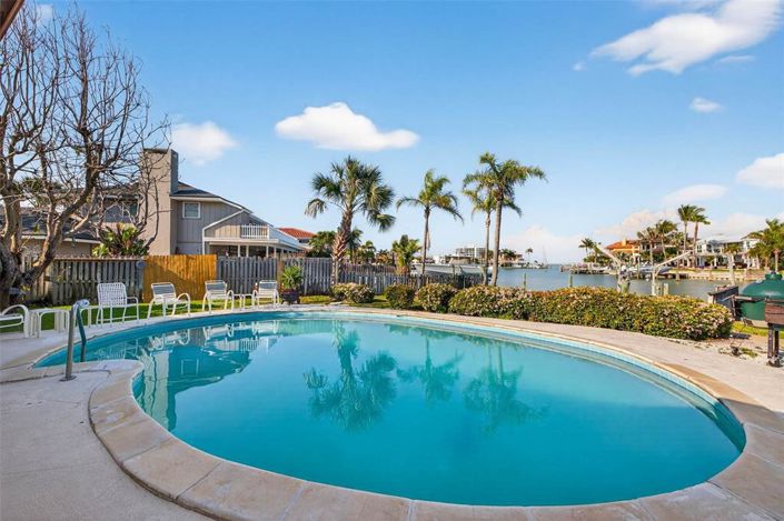 Image No.19-4 Bed Property for sale