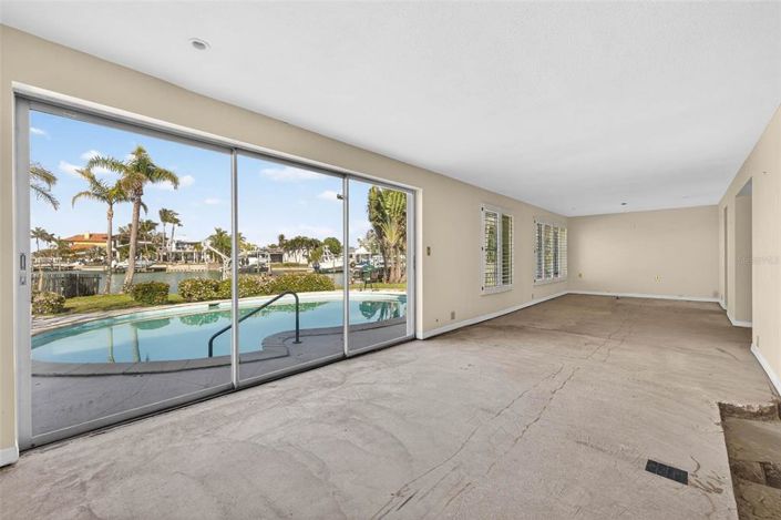 Image No.7-4 Bed Property for sale