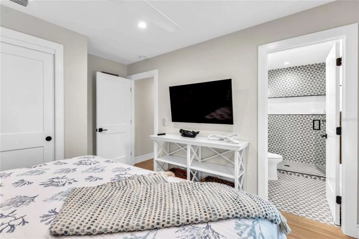 Image No.15-3 Bed Property for sale