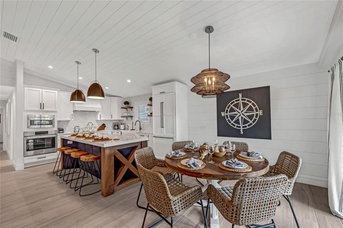 Image No.19-3 Bed Property for sale