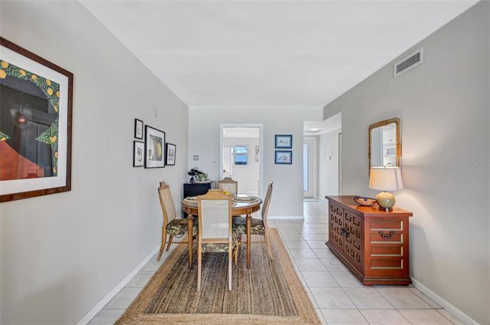 Image No.18-Propriété de 2 chambres à vendre à Sarasota