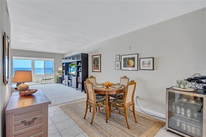 Image No.6-Propriété de 2 chambres à vendre à Sarasota