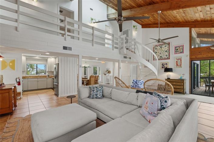 Image No.12-3 Bed Property for sale