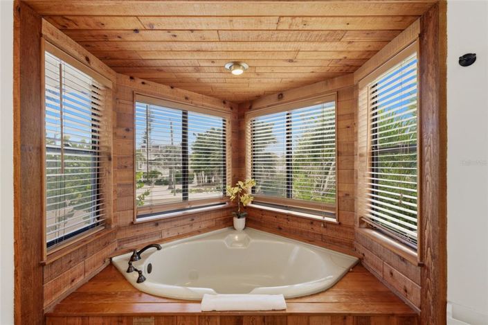 Image No.22-3 Bed Property for sale