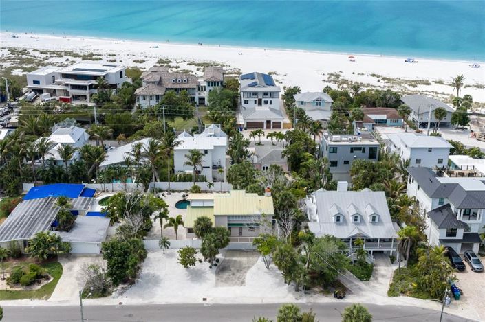 Image No.41-3 Bed Property for sale