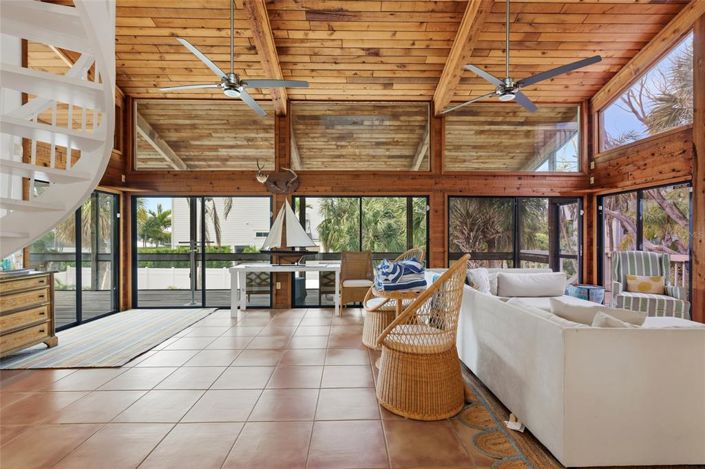 Image No.6-3 Bed Property for sale