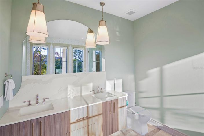 Image No.20-Propriété de 9 chambres à vendre à Sarasota