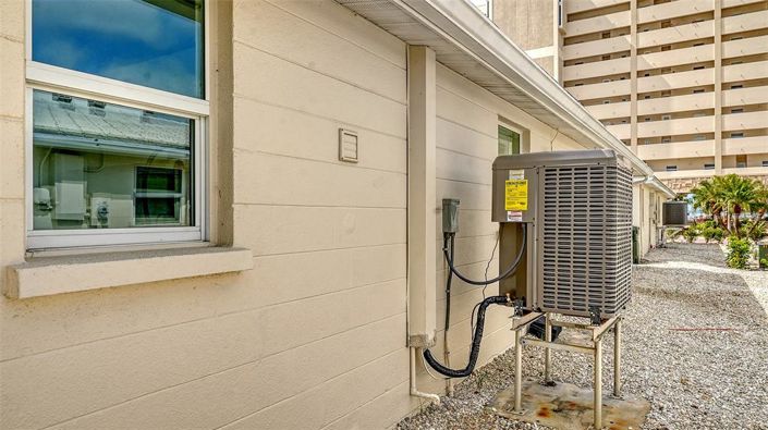 Image No.17-2 Bed Property for sale