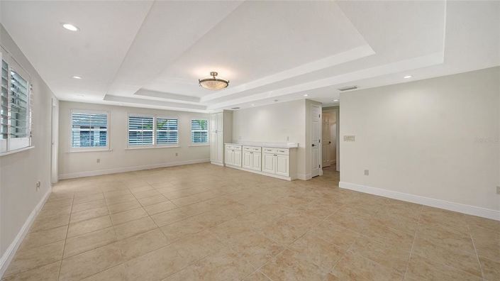 Image No.3-2 Bed Property for sale