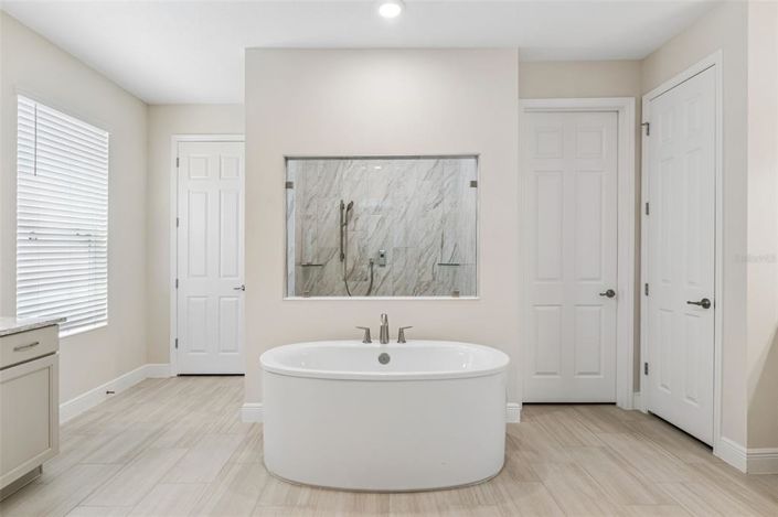 Image No.16-Propriété de 5 chambres à vendre à Clermont