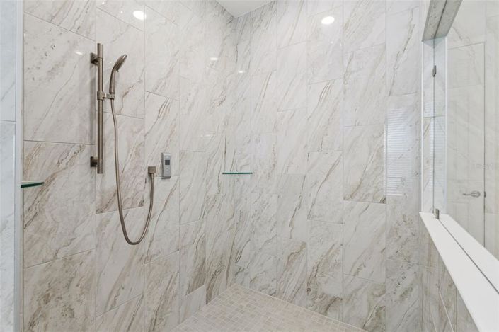 Image No.20-Propriété de 5 chambres à vendre à Clermont