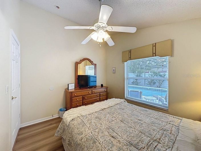 Image No.18-4 Bed Property for sale