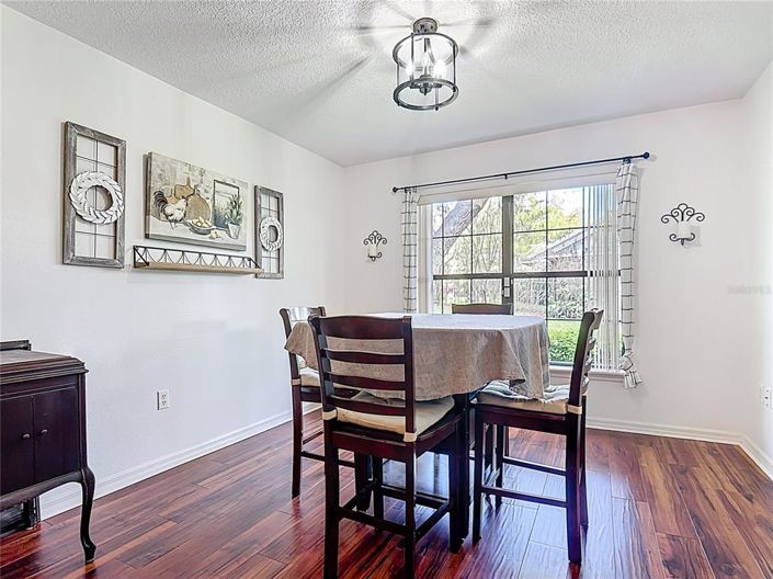 Image No.11-3 Bed Property for sale