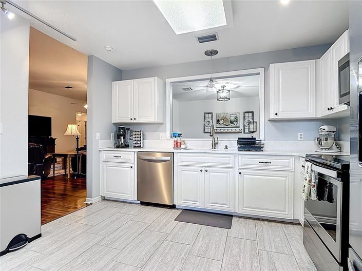 Image No.16-3 Bed Property for sale