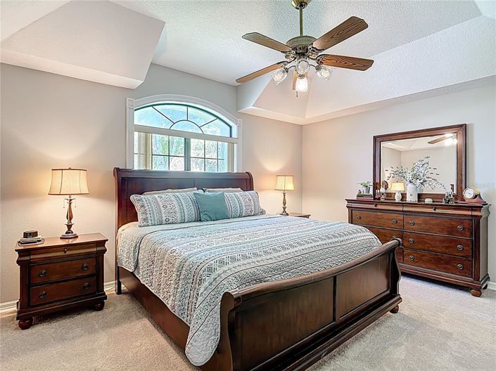 Image No.23-3 Bed Property for sale