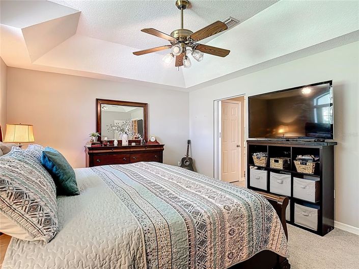 Image No.24-3 Bed Property for sale