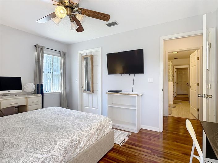 Image No.30-3 Bed Property for sale