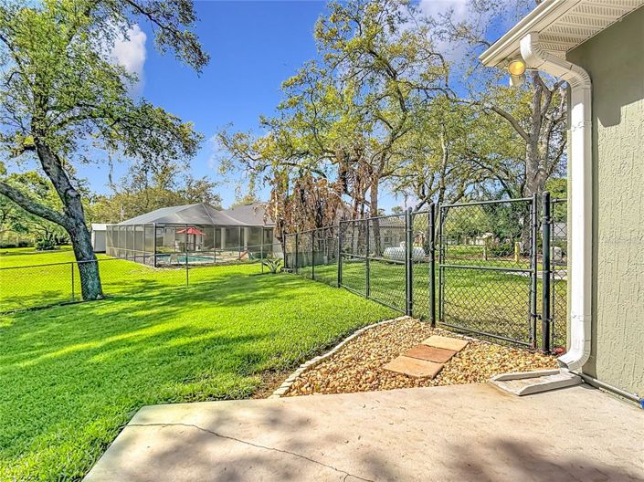 Image No.44-3 Bed Property for sale