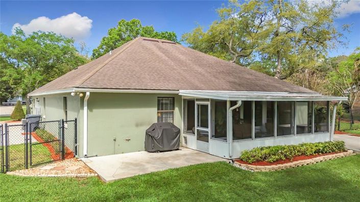 Image No.50-3 Bed Property for sale