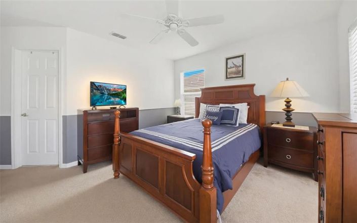 Image No.18-5 Bed Property for sale