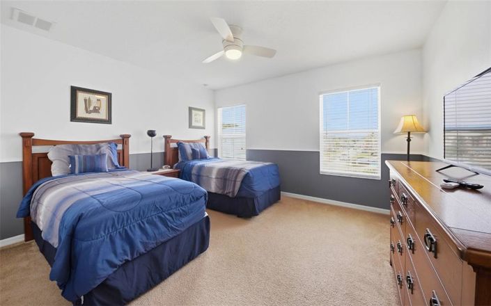 Image No.20-5 Bed Property for sale