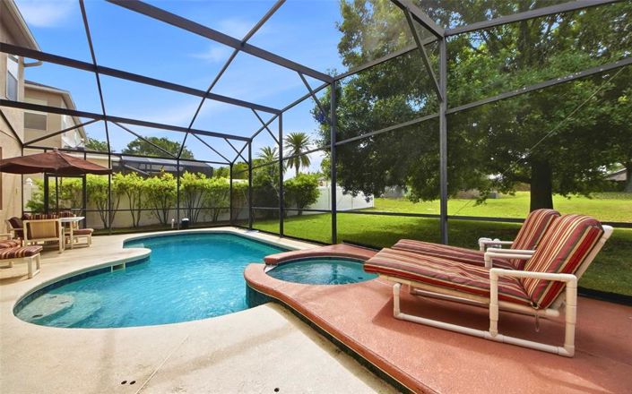 Image No.29-5 Bed Property for sale