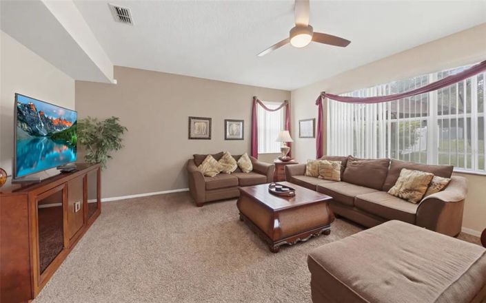 Image No.5-5 Bed Property for sale