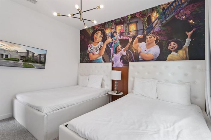 Image No.24-5 Bed Townhouse for sale