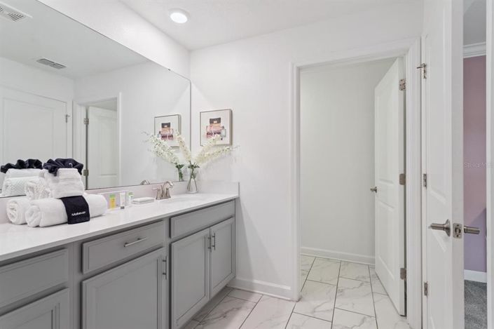 Image No.31-5 Bed Townhouse for sale