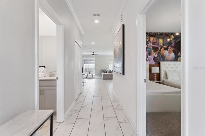 Image No.5-5 Bed Townhouse for sale